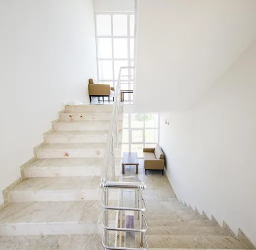 Sarp Kadriye מלון באלאק